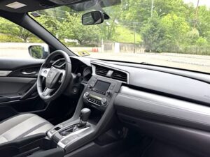 2016 Honda Civic Coupe photo 4