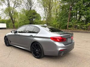 2018 BMW 540i xDrive M-Sport photo 16