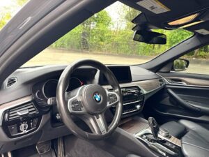 2018 BMW 540i xDrive M-Sport photo 6