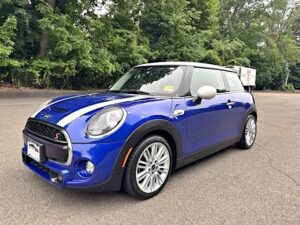 2019 MINI Cooper S 2-Door Coupe photo 1