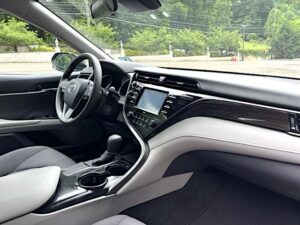 2020 Toyota Camry LE photo 14