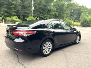 2020 Toyota Camry LE photo 6