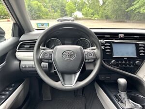 2020 Toyota Camry LE photo 9